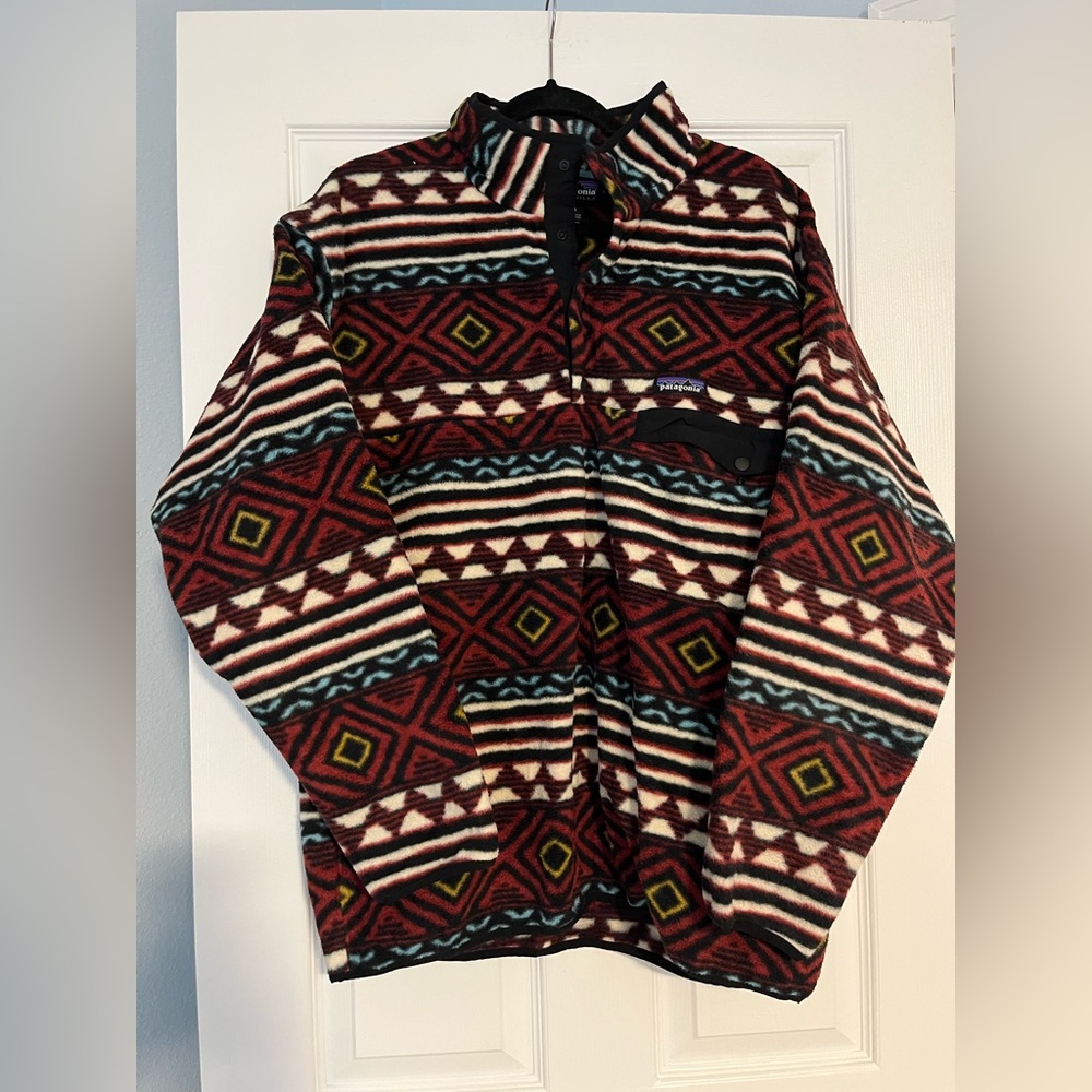Patagonia Aztec Patterned Synchilla Fleece Size Large